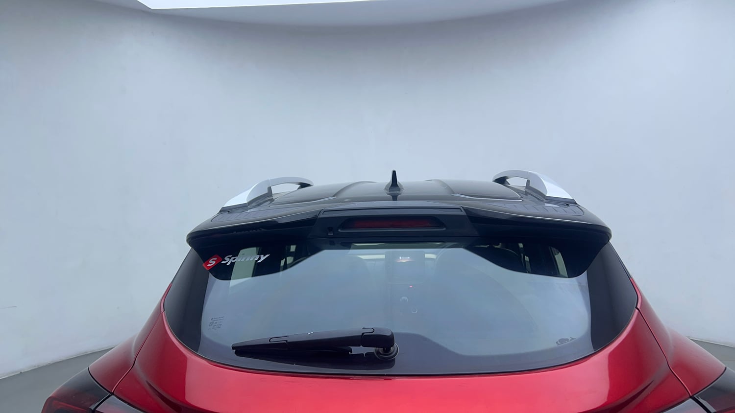 Used 2021 Renault Kiger RXT (O) MT Dual Tone Petrol Manual exterior BACK WINDSHIELD VIEW