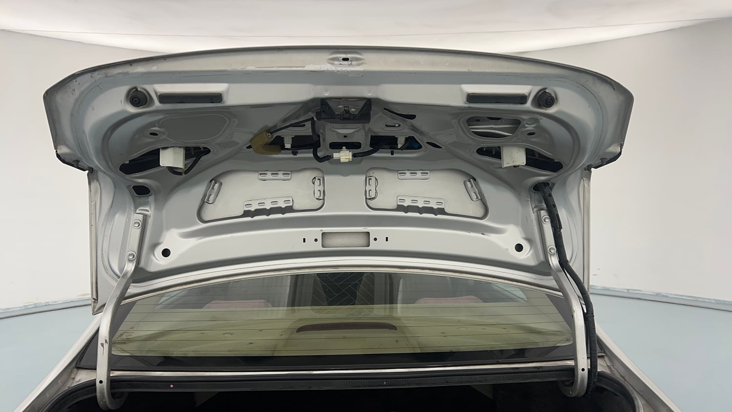 Used 2014 Honda City VX Petrol Manual interior DICKY DOOR OPEN VIEW