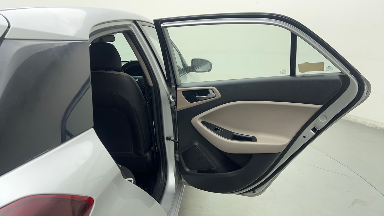 Used 2018 Hyundai Elite i20 Asta 1.2 AT Petrol Automatic interior RIGHT REAR DOOR OPEN VIEW