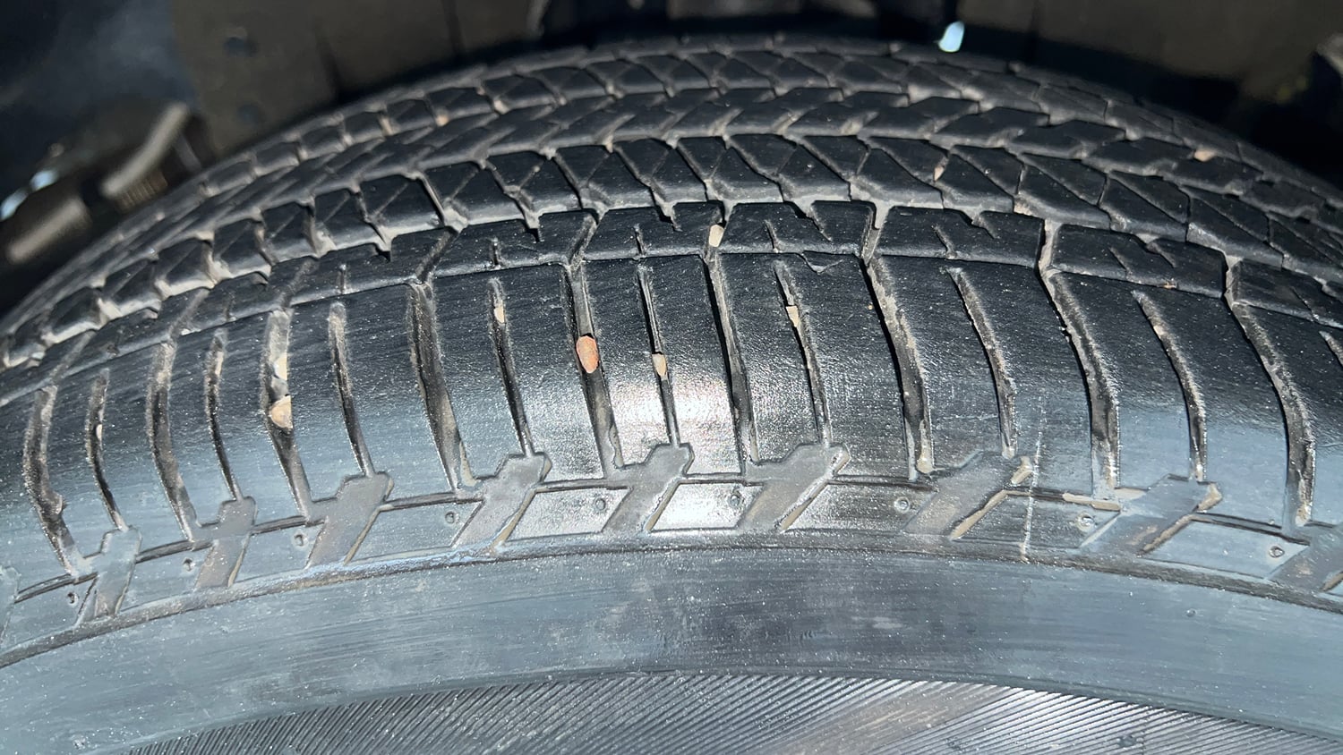 Used 2022 Mahindra Scorpio S5 Diesel Manual tyres RIGHT FRONT TYRE TREAD VIEW