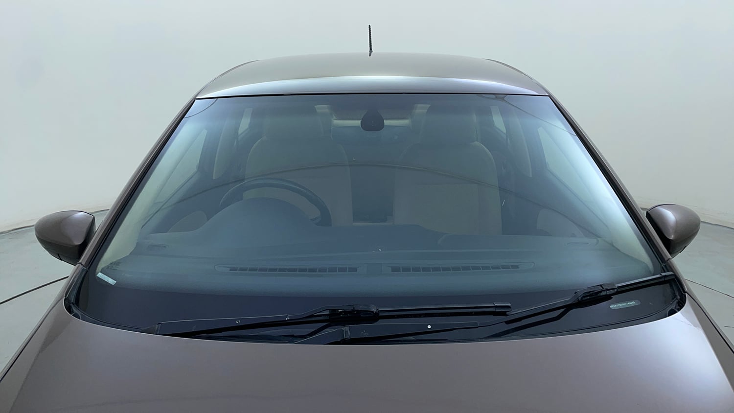 Used 2018 Volkswagen Ameo Highline 1.5L AT Diesel Automatic exterior FRONT WINDSHIELD VIEW