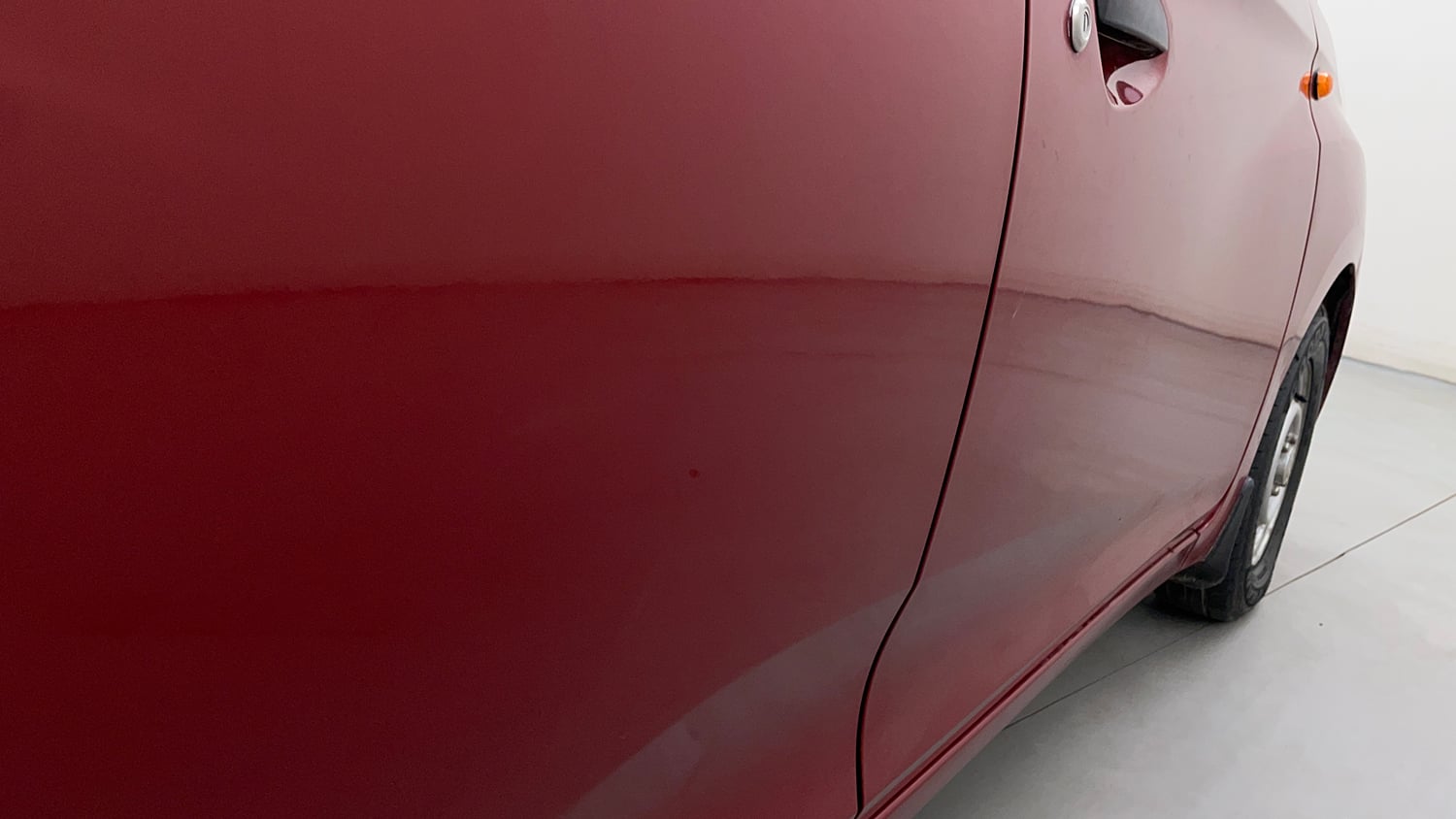 Used 2014 Hyundai Eon Era + Petrol Manual dents MINOR SCRATCH