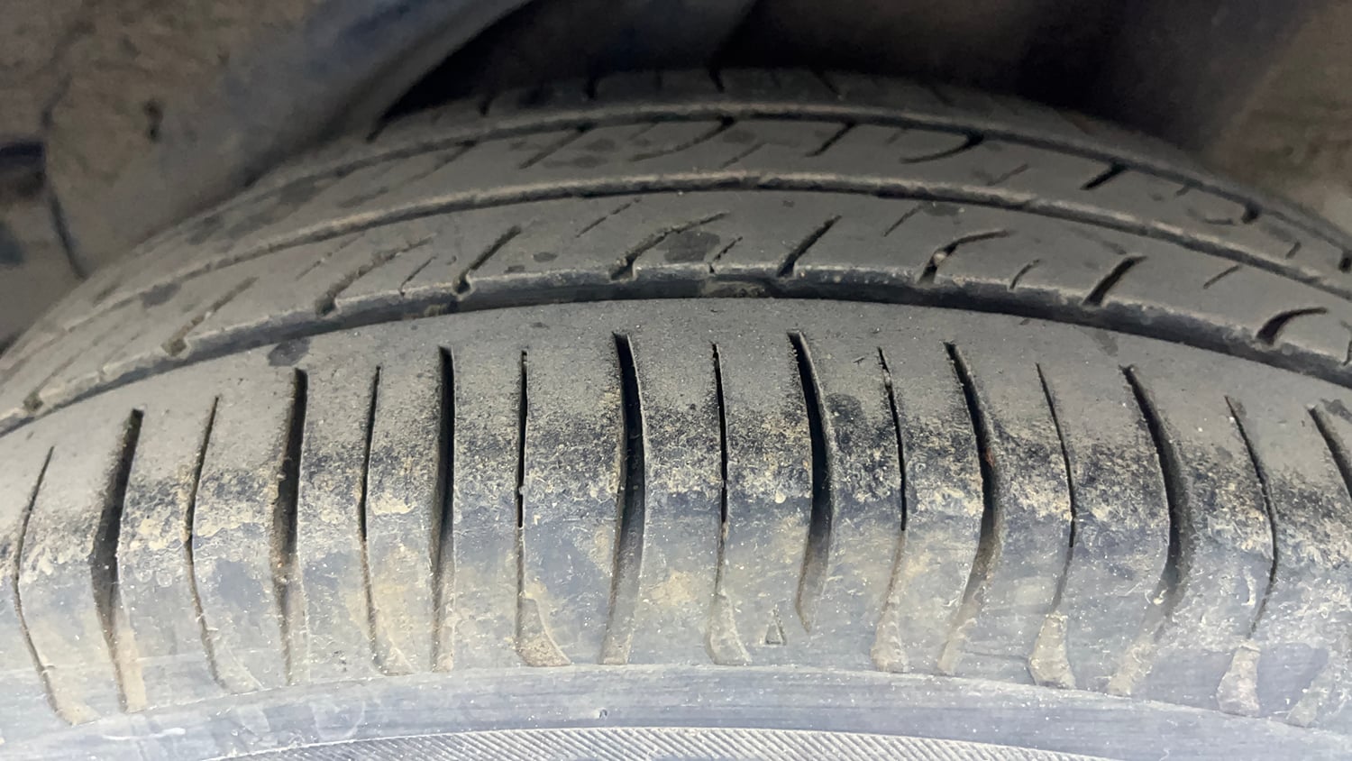 Used 2014 Honda Amaze 1.2 S i-VTEC Petrol Manual tyres LEFT REAR TYRE TREAD VIEW