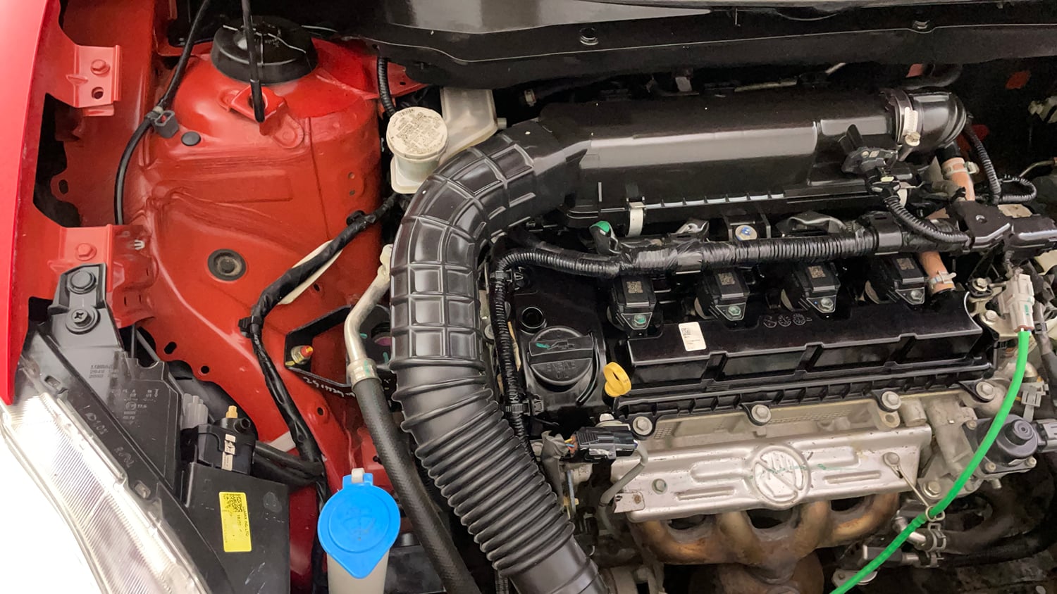 Used 2022 Maruti Suzuki Swift VXi AMT Petrol Automatic engine ENGINE RIGHT SIDE VIEW