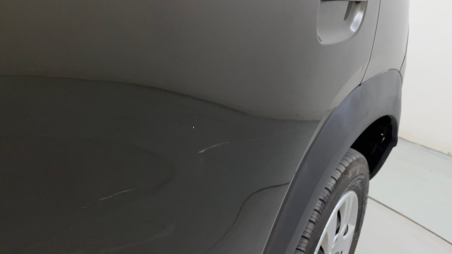 Used 2016 Renault Kwid 1.0 RXT Petrol Manual dents MINOR DENT