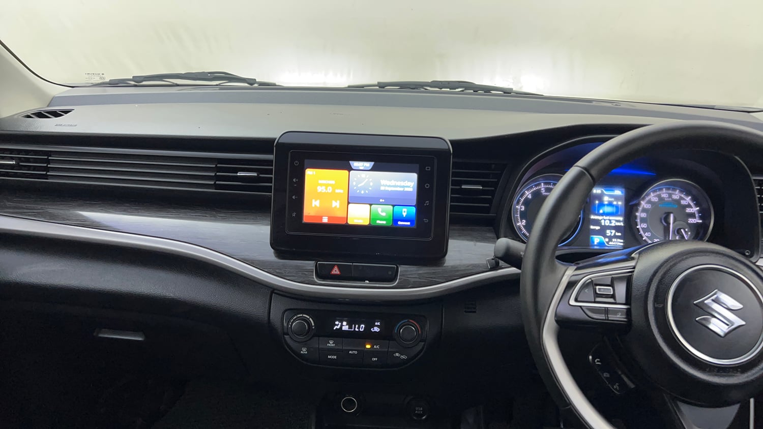 Used 2020 Maruti Suzuki XL6 Alpha AT Petrol Petrol Automatic interior MUSIC SYSTEM & AC CONTROL VIEW