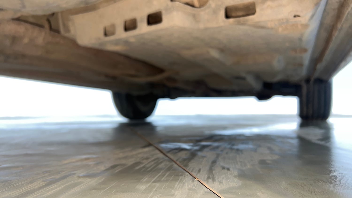 Used 2013 Volkswagen Polo Highline1.2L (P) Petrol Manual extra REAR RIGHT UNDERBODY VIEW