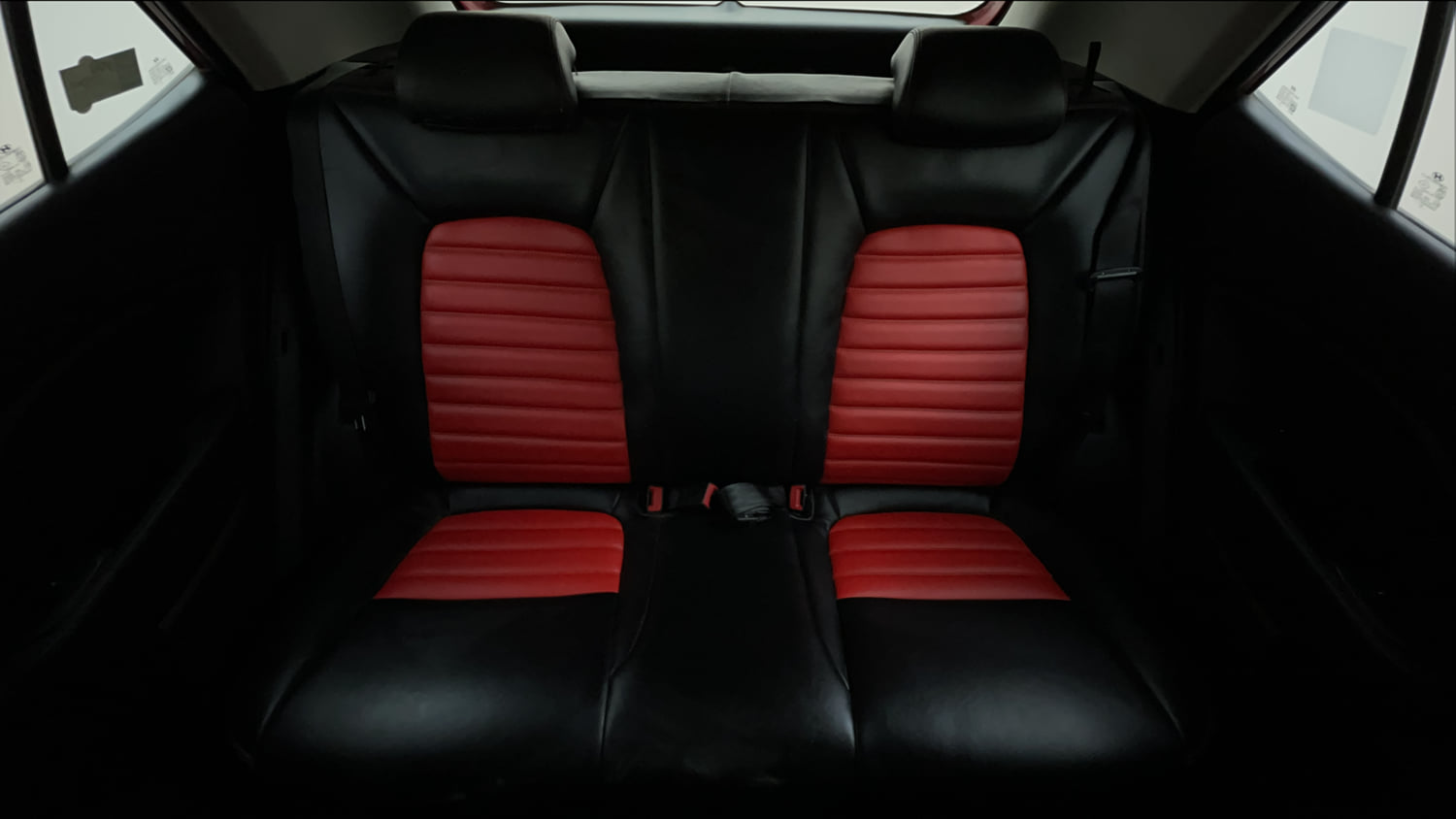 Used 2019 hyundai Venue SX 1.0 Turbo Petrol Petrol Manual interior REAR SEAT CONDITION VIEW