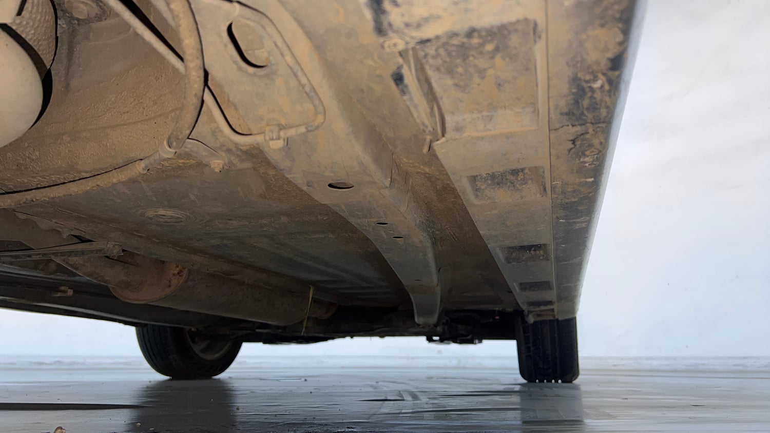 Used 2017 Maruti Suzuki Baleno RS 1.0 Petrol Manual extra REAR RIGHT UNDERBODY VIEW