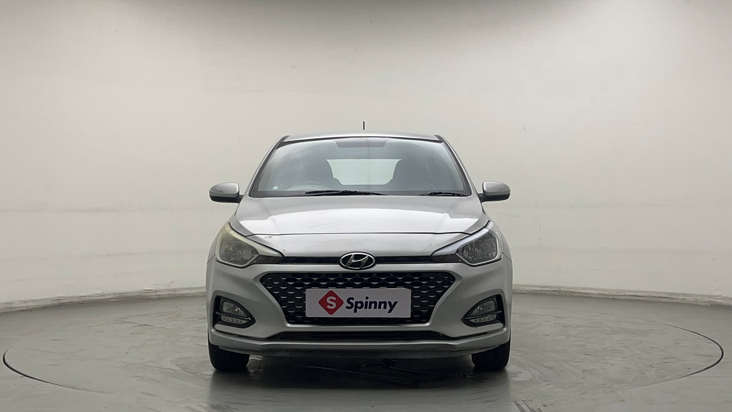 Used 2018 Hyundai Elite i20 Asta 1.2 AT Petrol Automatic exterior FRONT VIEW