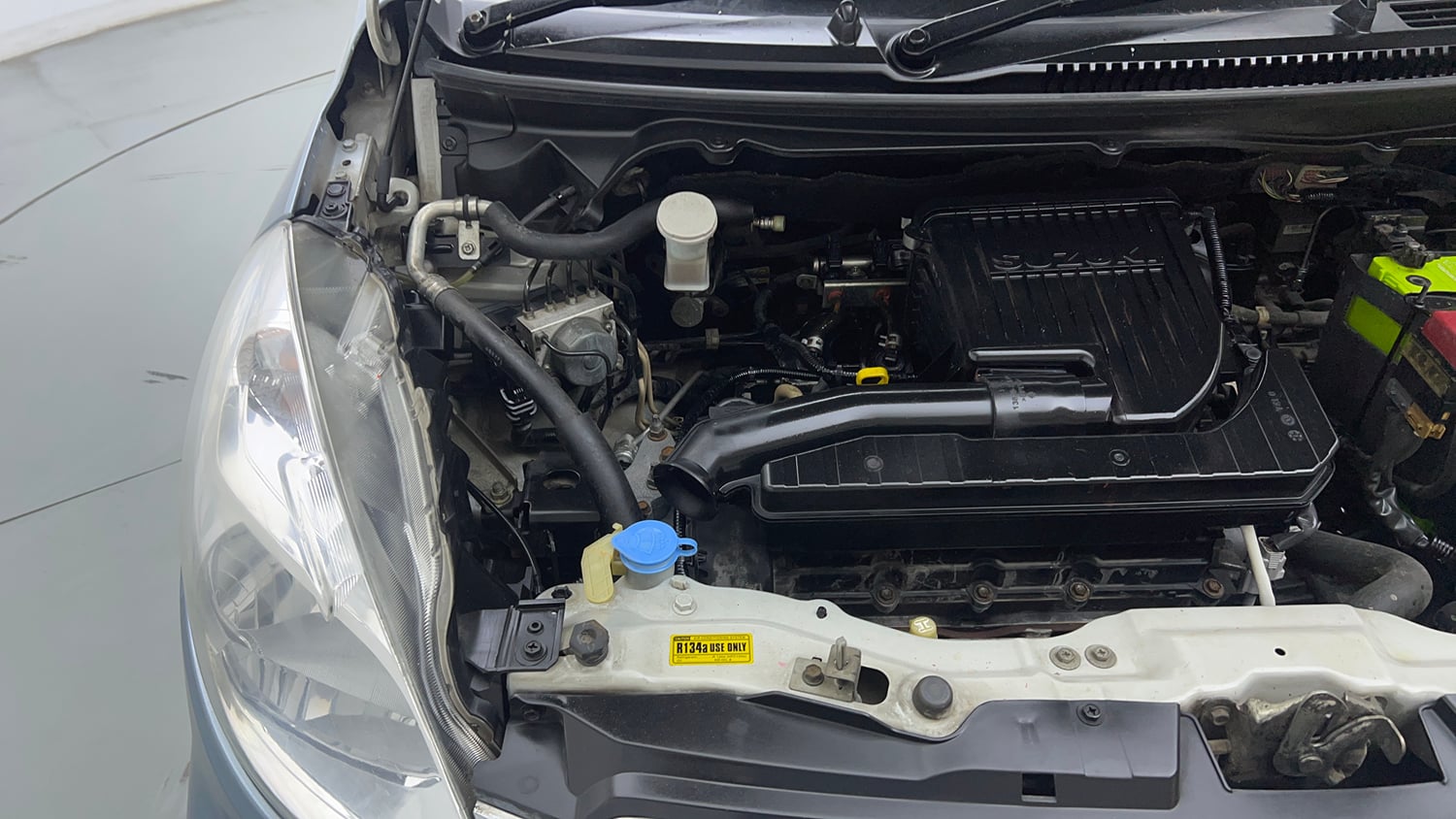 Used 2016 Maruti Suzuki Ertiga VXI CNG Cng Manual engine ENGINE RIGHT SIDE VIEW