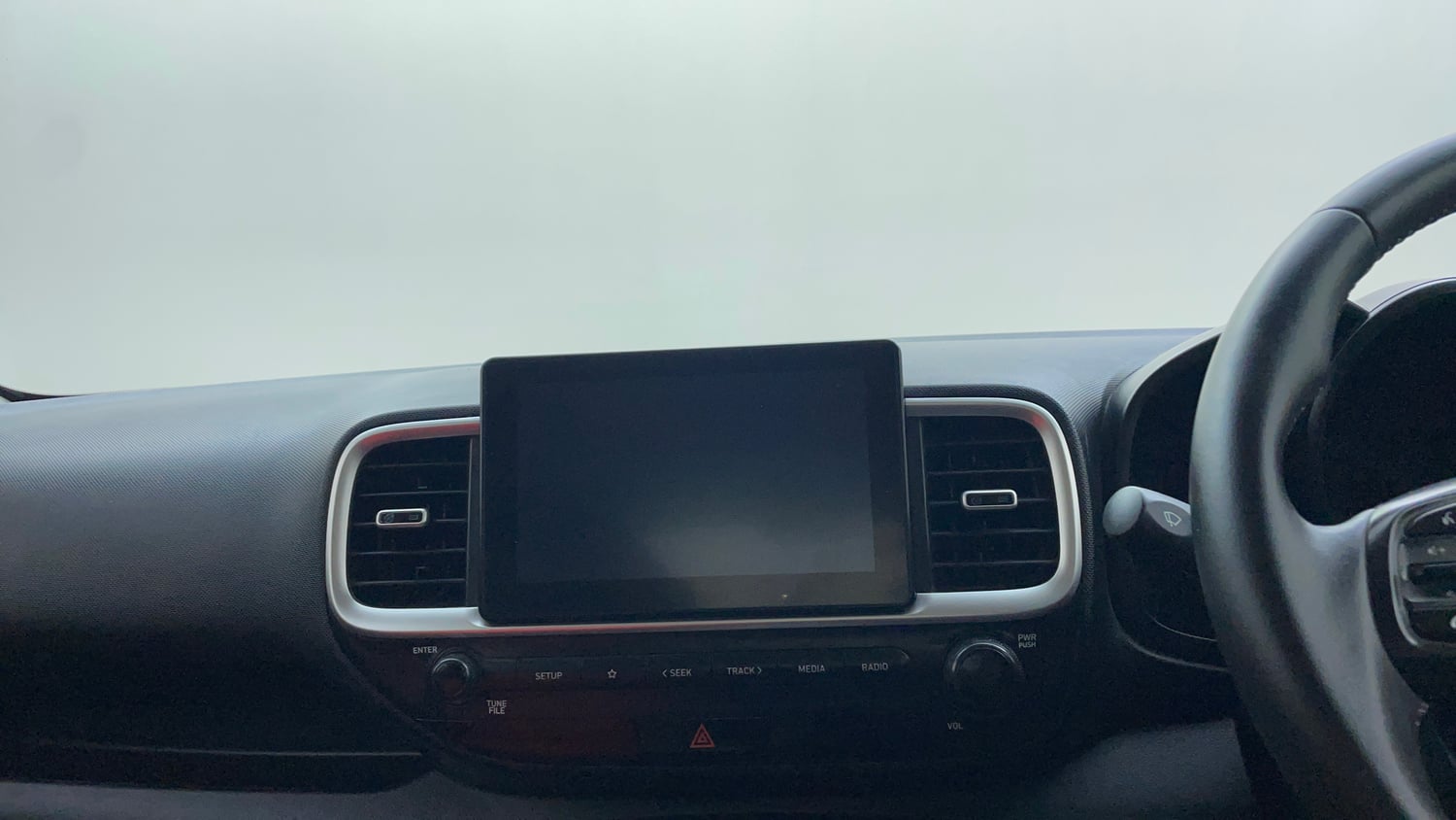 Used 2019 hyundai Venue SX 1.0 Turbo Petrol Petrol Manual top_features Integrated (in-dash) music system
