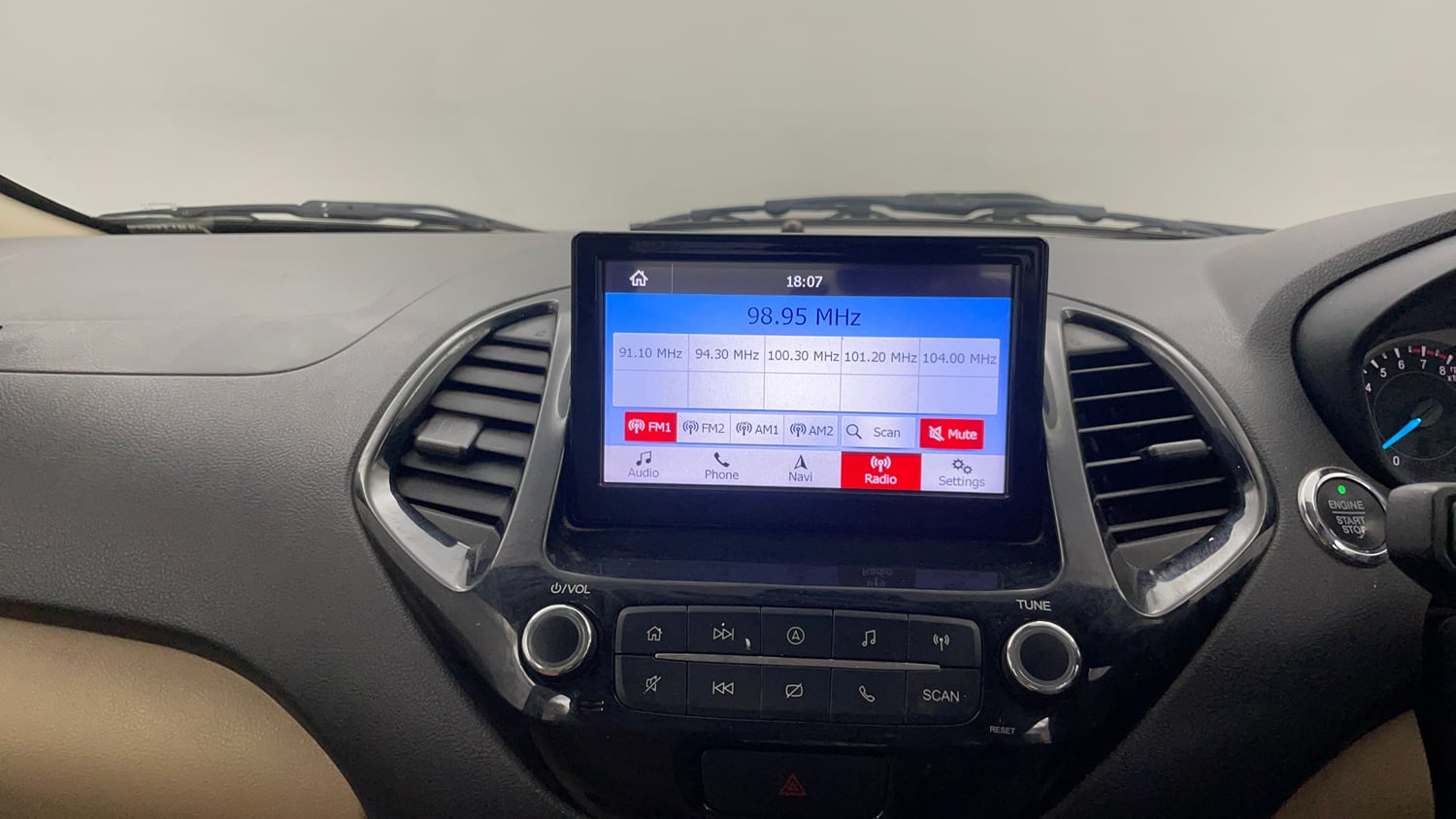 Used 2019 Ford Figo Aspire Titanium 1.2 Ti-VCT Petrol Manual interior MUSIC SYSTEM & AC CONTROL VIEW