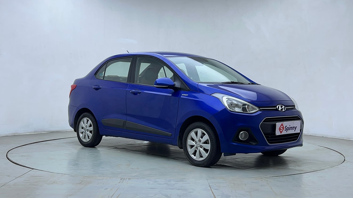 Used 2015 Hyundai Xcent S 1.2 (O) Petrol Manual exterior RIGHT FRONT CORNER VIEW