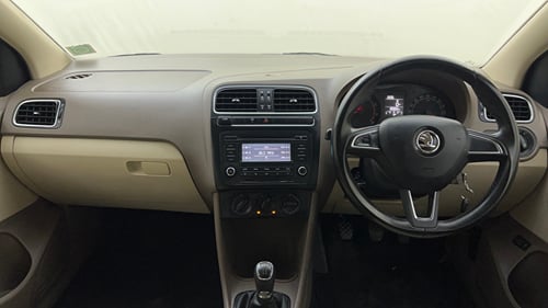 Used 2016 Skoda Rapid 1.6 MPI Ambition Petrol Manual interior DASHBOARD VIEW