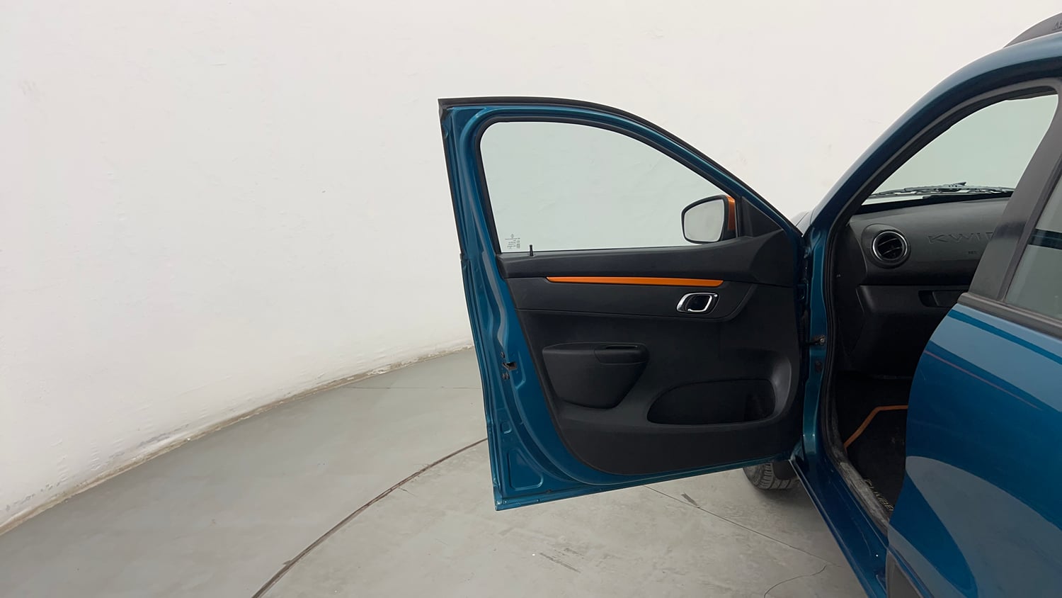 Used 2019 Renault Kwid CLIMBER 1.0 AMT Opt Petrol Automatic interior LEFT FRONT DOOR OPEN VIEW