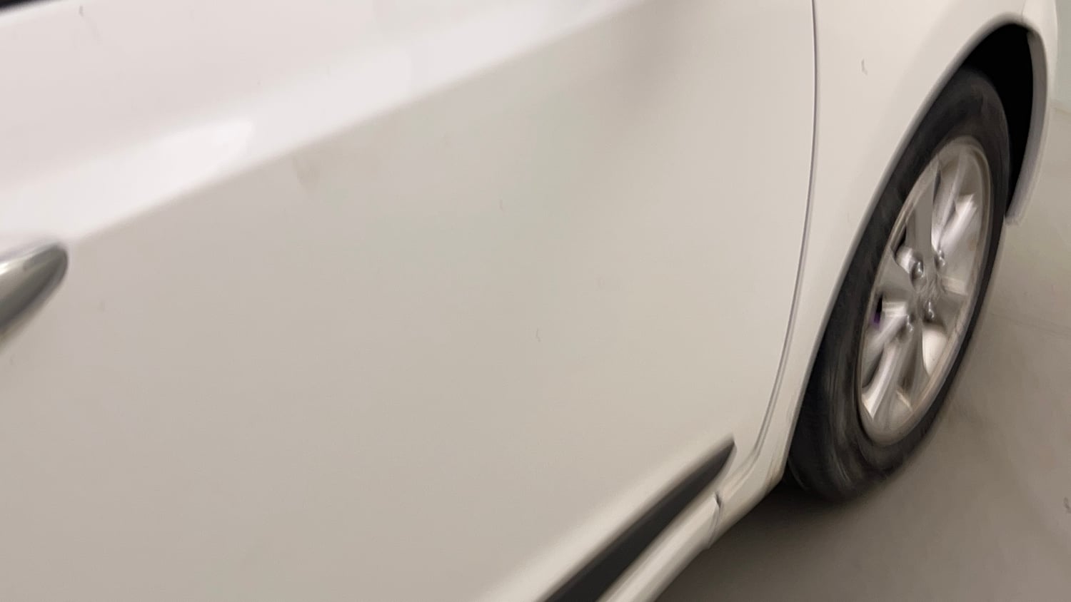 Used 2013 Hyundai Grand i10 Asta AT 1.2 Kappa VTVT Petrol Automatic dents MINOR SCRATCH