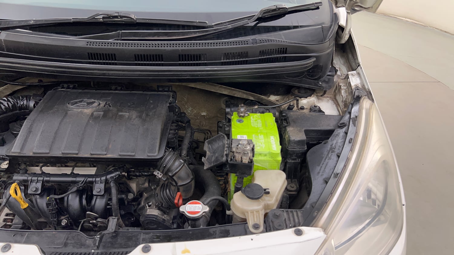Used 2013 Hyundai Grand i10 Asta AT 1.2 Kappa VTVT Petrol Automatic engine ENGINE LEFT SIDE HINGE & APRON VIEW