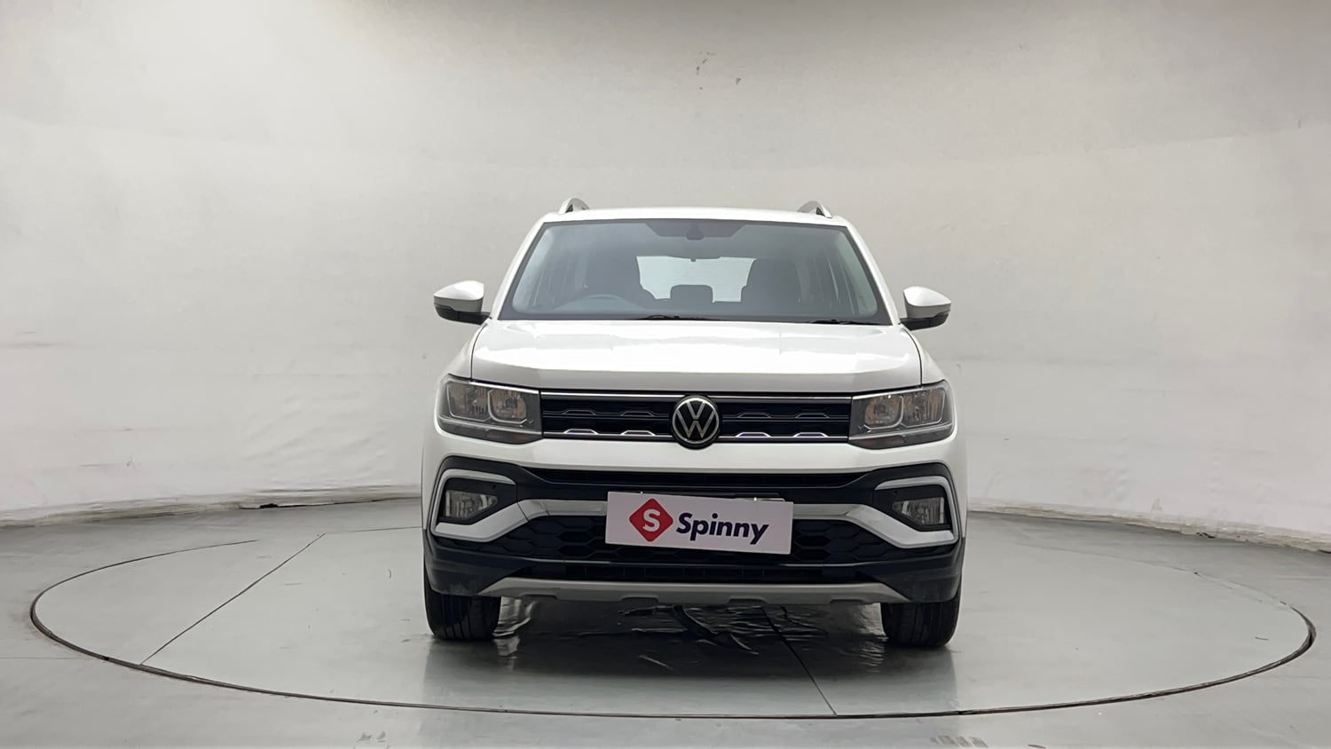 Used 2023 Volkswagen Taigun Highline 1.0 TSI MT Petrol Manual exterior FRONT VIEW
