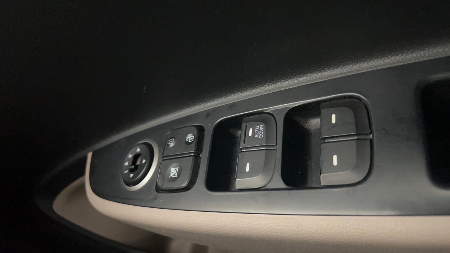 Used 2018 Hyundai Grand i10 Magna 1.2 Kappa VTVT Petrol Manual top_features Adjustable ORVM