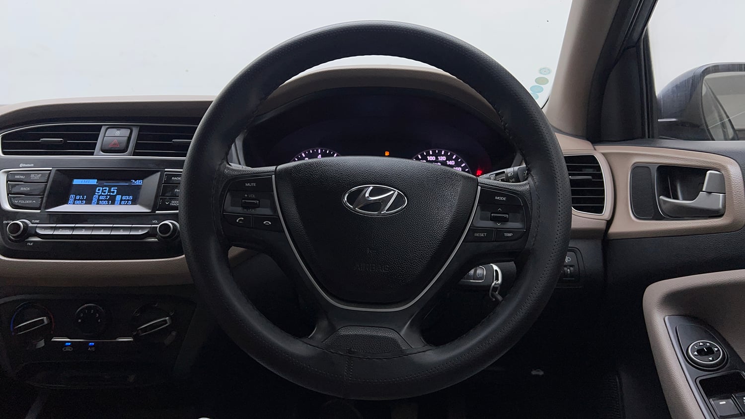Used 2020 Hyundai Elite i20 Magna Plus 1.2 Petrol Manual interior STEERING VIEW