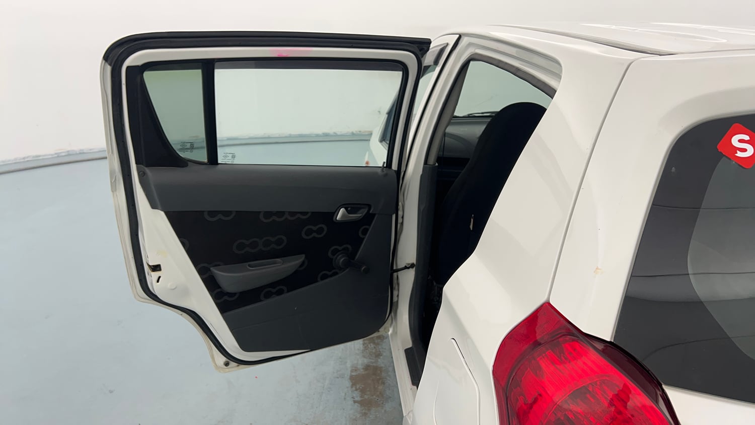 Used 2016 Maruti Suzuki Alto 800 Lxi Petrol Manual interior LEFT REAR DOOR OPEN VIEW