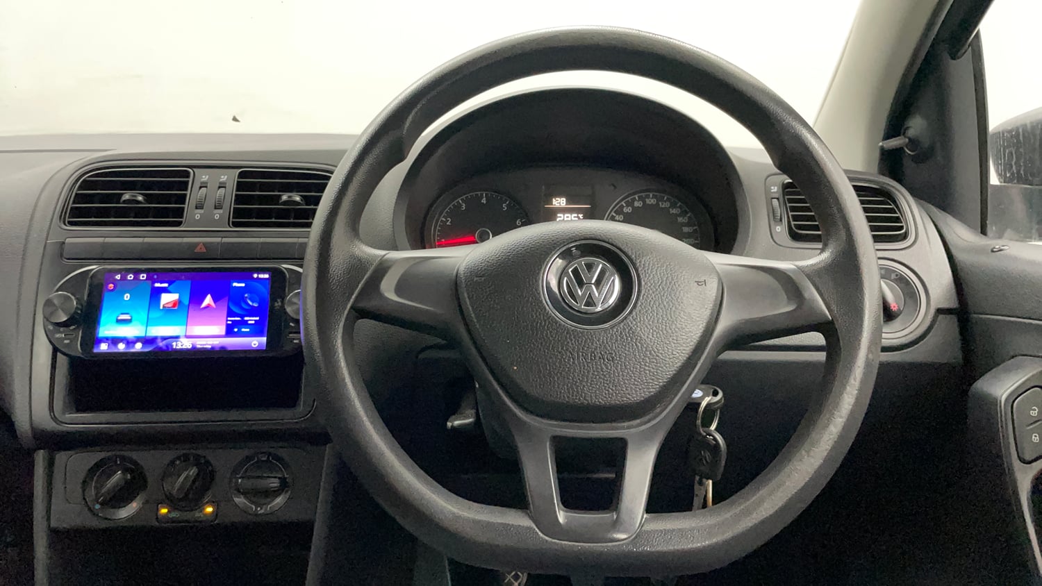 Used 2015 Volkswagen Polo Trendline 1.2L (P) Petrol Manual interior STEERING VIEW