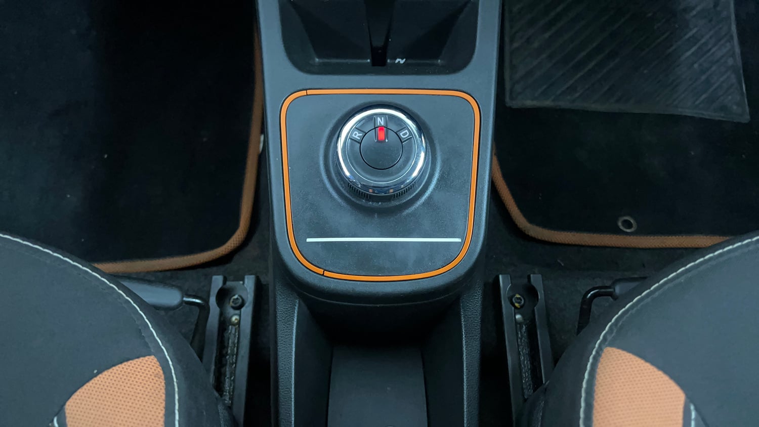 Used 2019 Renault Kwid CLIMBER 1.0 AMT Opt Petrol Automatic interior GEAR  KNOB VIEW