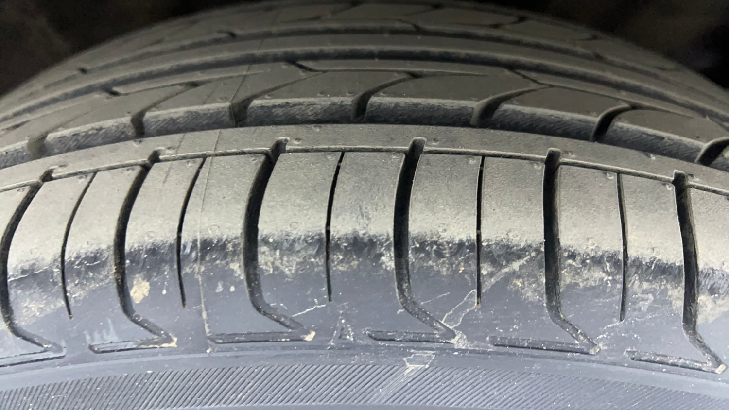 Used 2020 Kia Seltos GTX Plus 1.4 Petrol Manual tyres RIGHT FRONT TYRE TREAD VIEW