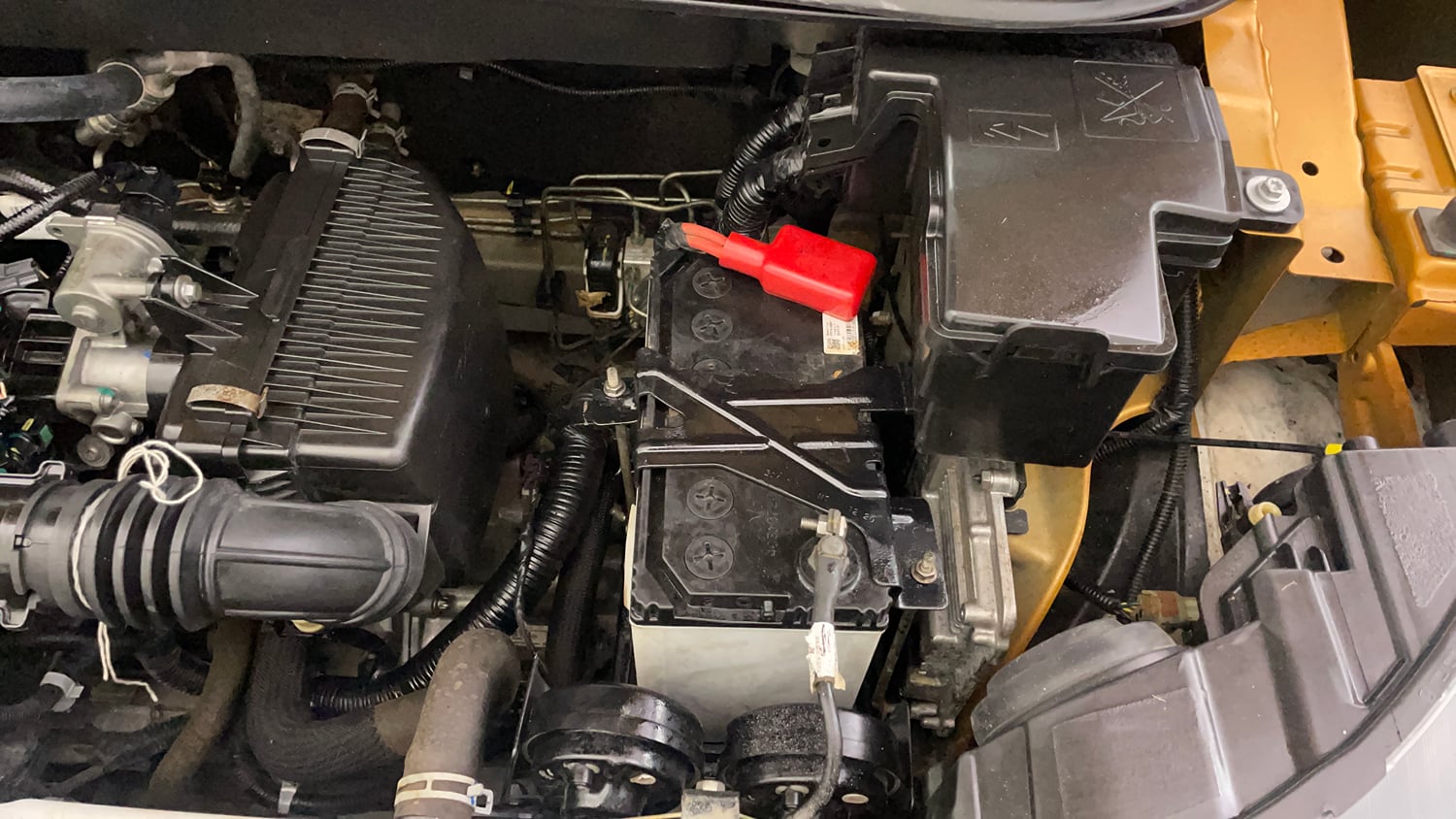 Used 2020 Renault Triber RXZ EASY-R AMT Petrol Automatic engine ENGINE LEFT SIDE VIEW