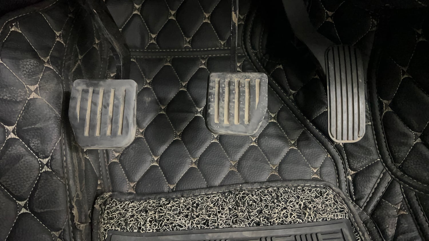 Used 2022 Tata Harrier XZ Plus Dark Edition Diesel Manual interior PEDALS VIEW