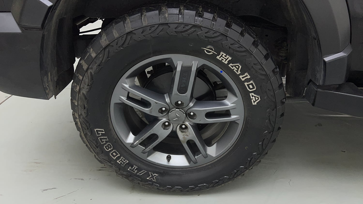 Used 2024 Mahindra Thar LX Hard Top Petrol AT RWD Petrol Automatic tyres RIGHT REAR TYRE RIM VIEW