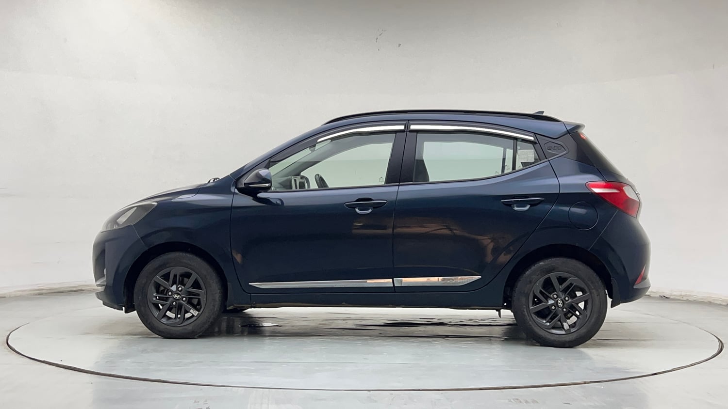 Used 2022 Hyundai Grand i10 Nios Sportz 1.2 Kappa VTVT CNG Cng Manual exterior LEFT SIDE VIEW