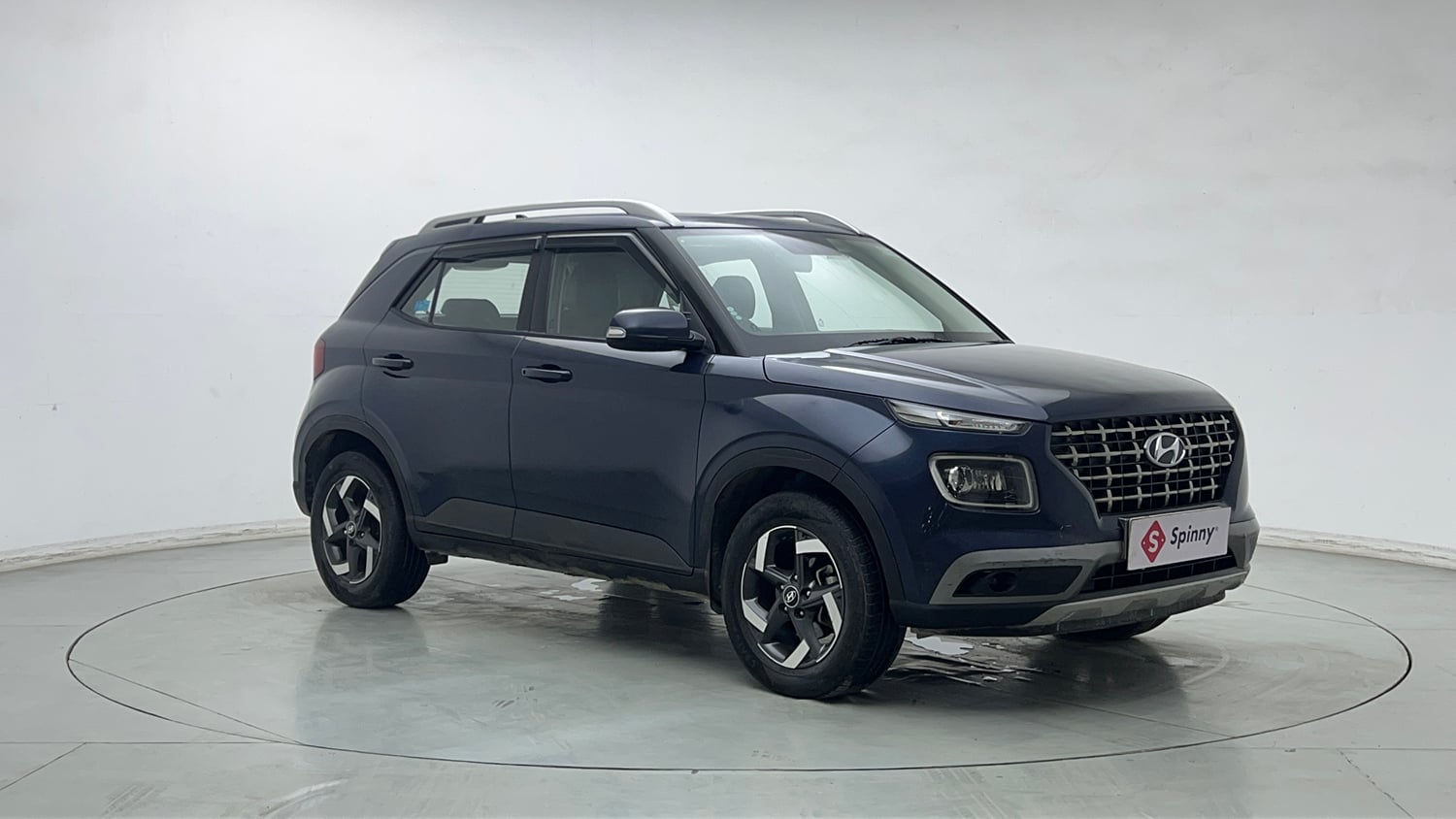 Used 2020 Hyundai Venue SX 1.4 CRDi Diesel Manual exterior RIGHT FRONT CORNER VIEW
