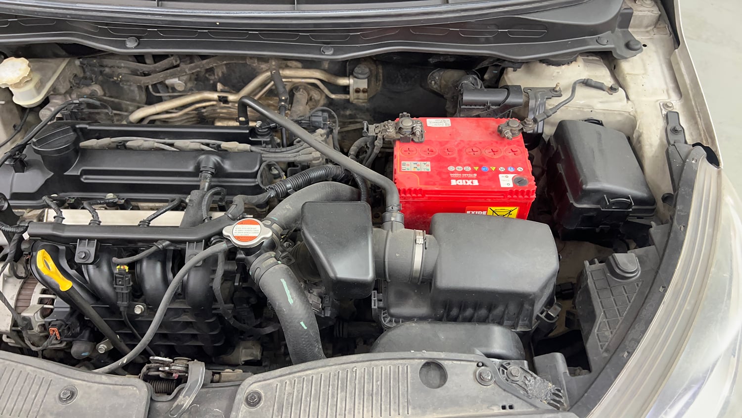 Used 2012 Hyundai i20 Sportz 1.2 Petrol Manual engine ENGINE LEFT SIDE VIEW