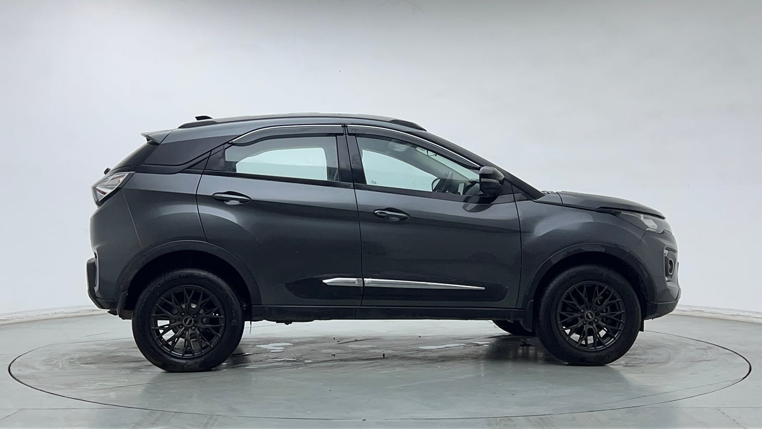 Used 2021 Tata Nexon XZA Plus Petrol Automatic exterior RIGHT SIDE VIEW