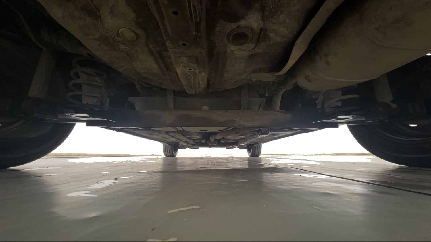 Used 2014 Hyundai Grand i10 Sportz 1.2 Kappa VTVT Petrol Manual extra REAR UNDERBODY VIEW (TAKEN FROM REAR)