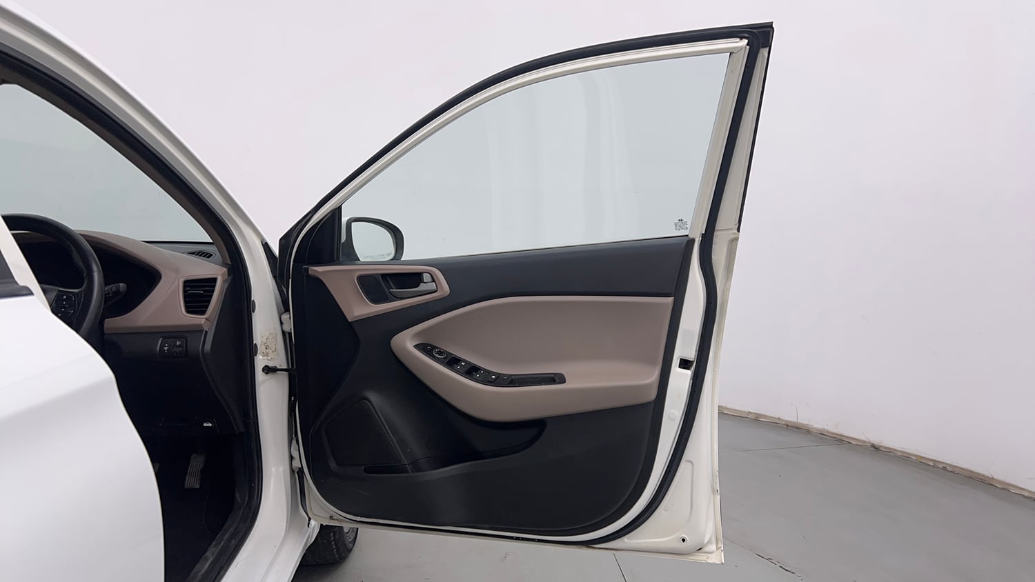Used 2018 Hyundai Elite i20 Asta 1.4 CRDI (O) Diesel Manual interior RIGHT FRONT DOOR OPEN VIEW