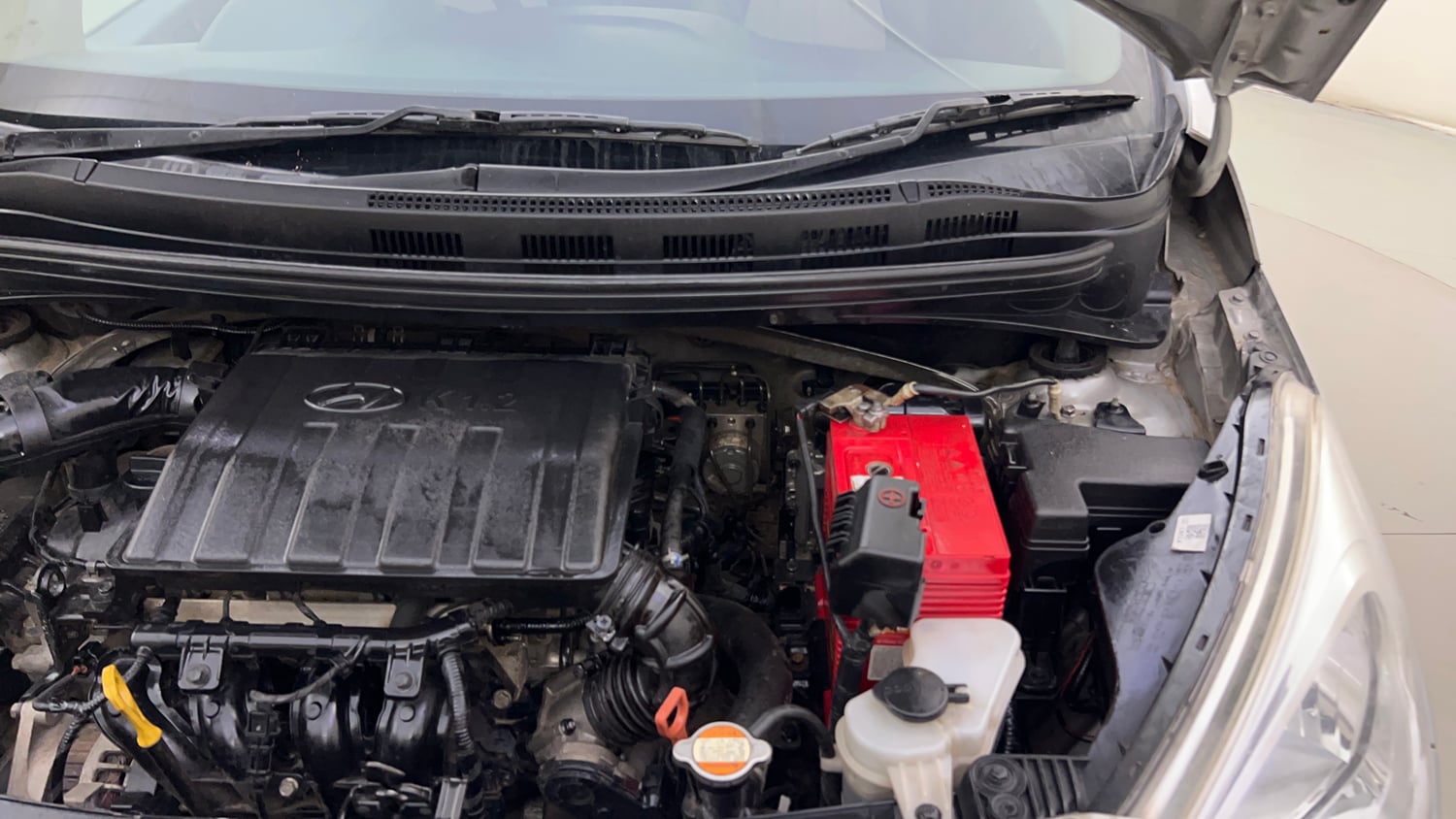 Used 2018 Hyundai Grand i10 Magna AT 1.2 Kappa VTVT Petrol Automatic engine ENGINE LEFT SIDE HINGE & APRON VIEW