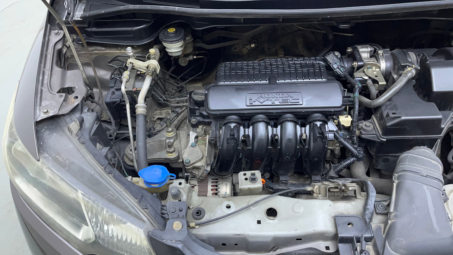 Used 2017 Honda Jazz V Petrol Petrol Manual engine ENGINE RIGHT SIDE VIEW