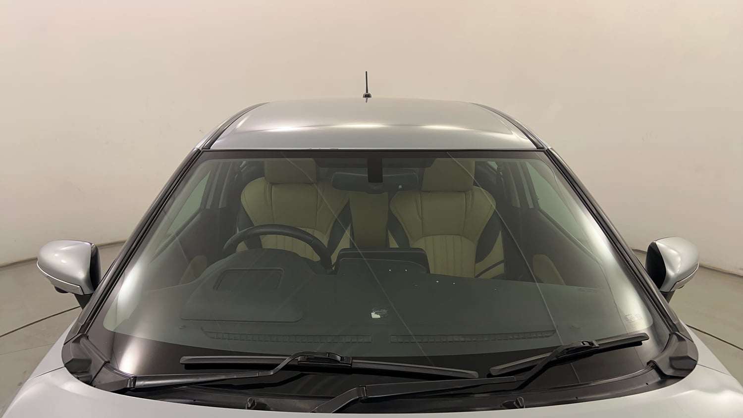Used 2023 Toyota Glanza V AMT Petrol Automatic exterior FRONT WINDSHIELD VIEW