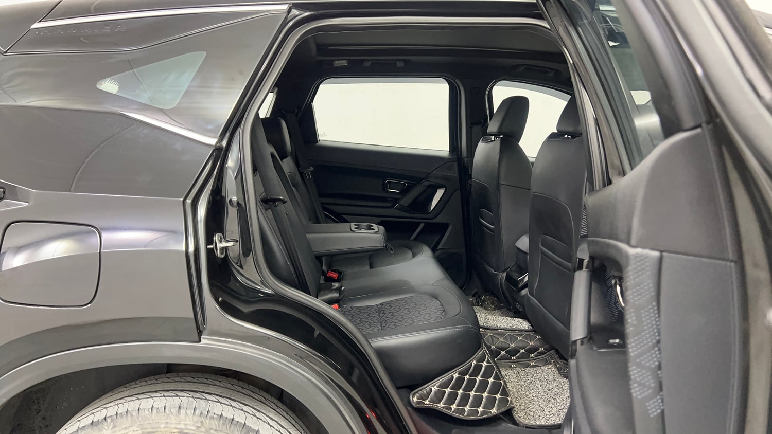 Used 2022 Tata Harrier XZ Plus Dark Edition Diesel Manual interior RIGHT SIDE REAR DOOR CABIN VIEW