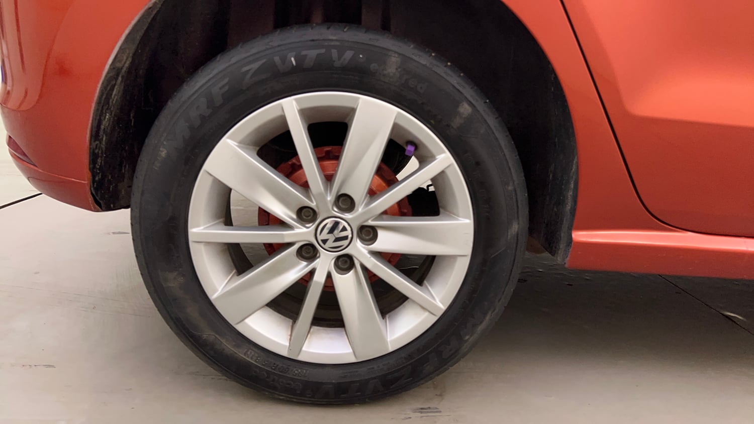 Used 2016 Volkswagen Polo Highline1.2L (P) Petrol Manual tyres RIGHT REAR TYRE RIM VIEW