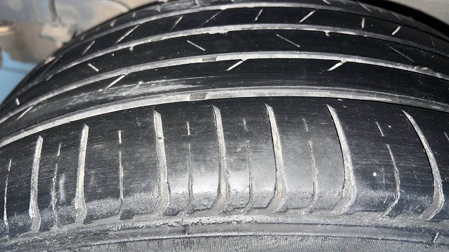 Used 2020 Hyundai Venue SX 1.4 CRDi Diesel Manual tyres RIGHT REAR TYRE TREAD VIEW