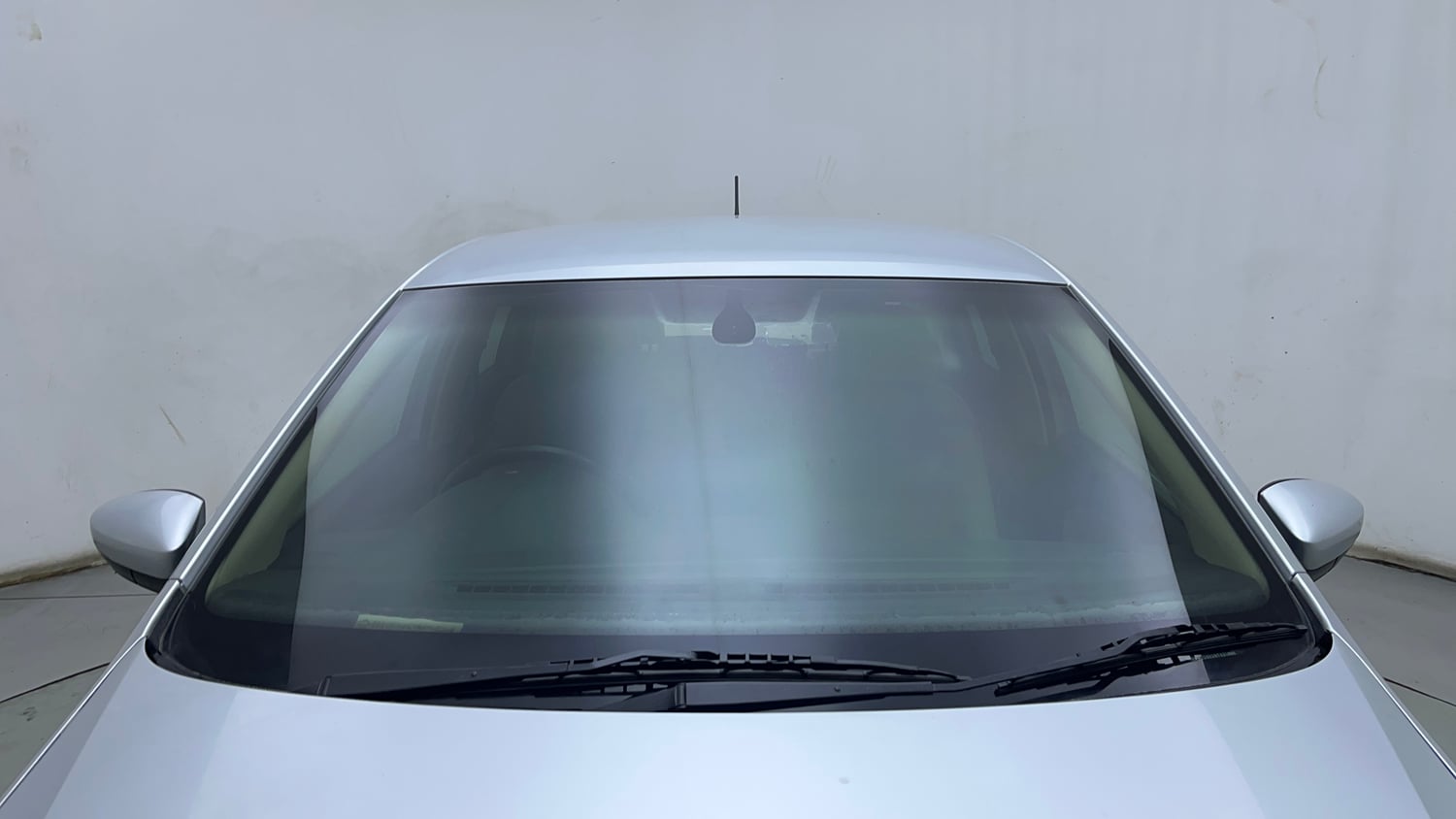 Used 2022 Volkswagen Vento Highline Plus 1.0L TSI Automatic Petrol Automatic exterior FRONT WINDSHIELD VIEW