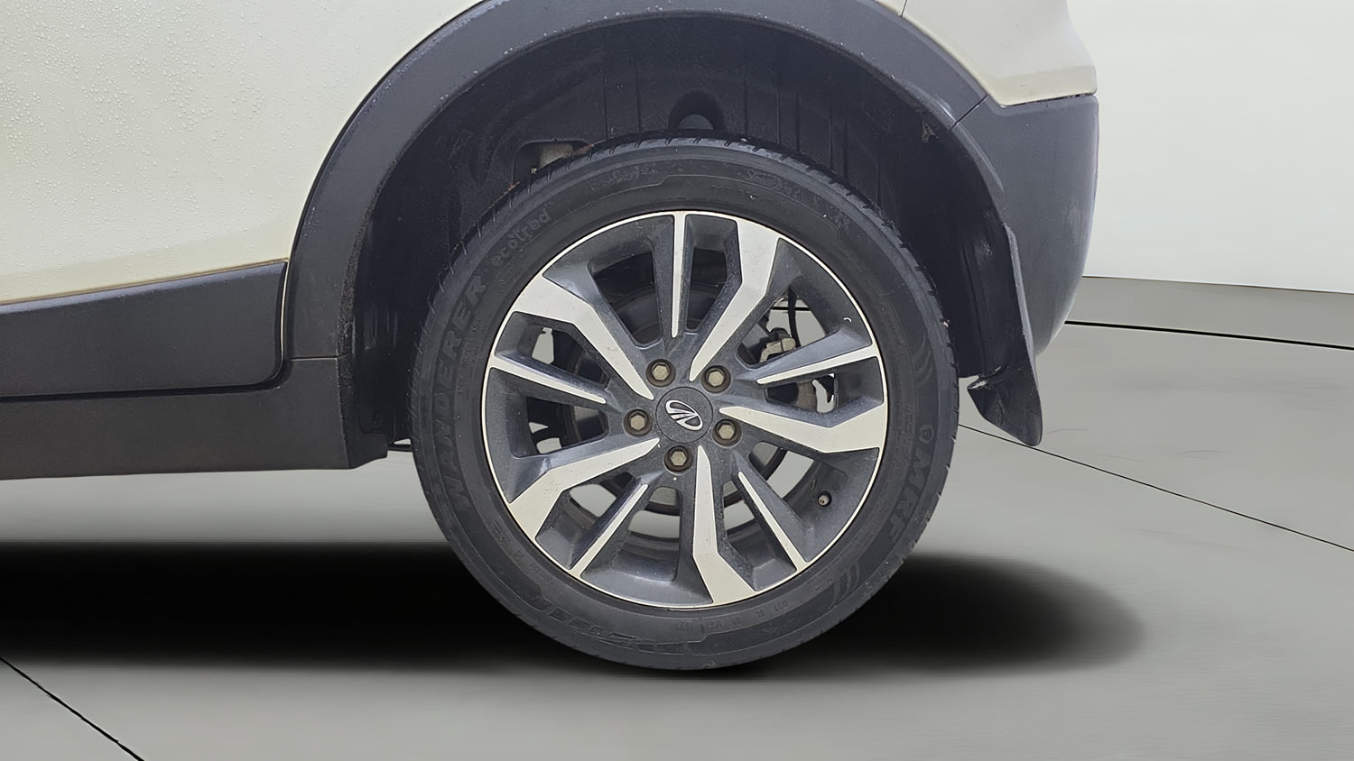 Used 2020 Mahindra XUV 300 W8 (O) 1.5 Diesel Diesel Manual tyres LEFT REAR TYRE RIM VIEW