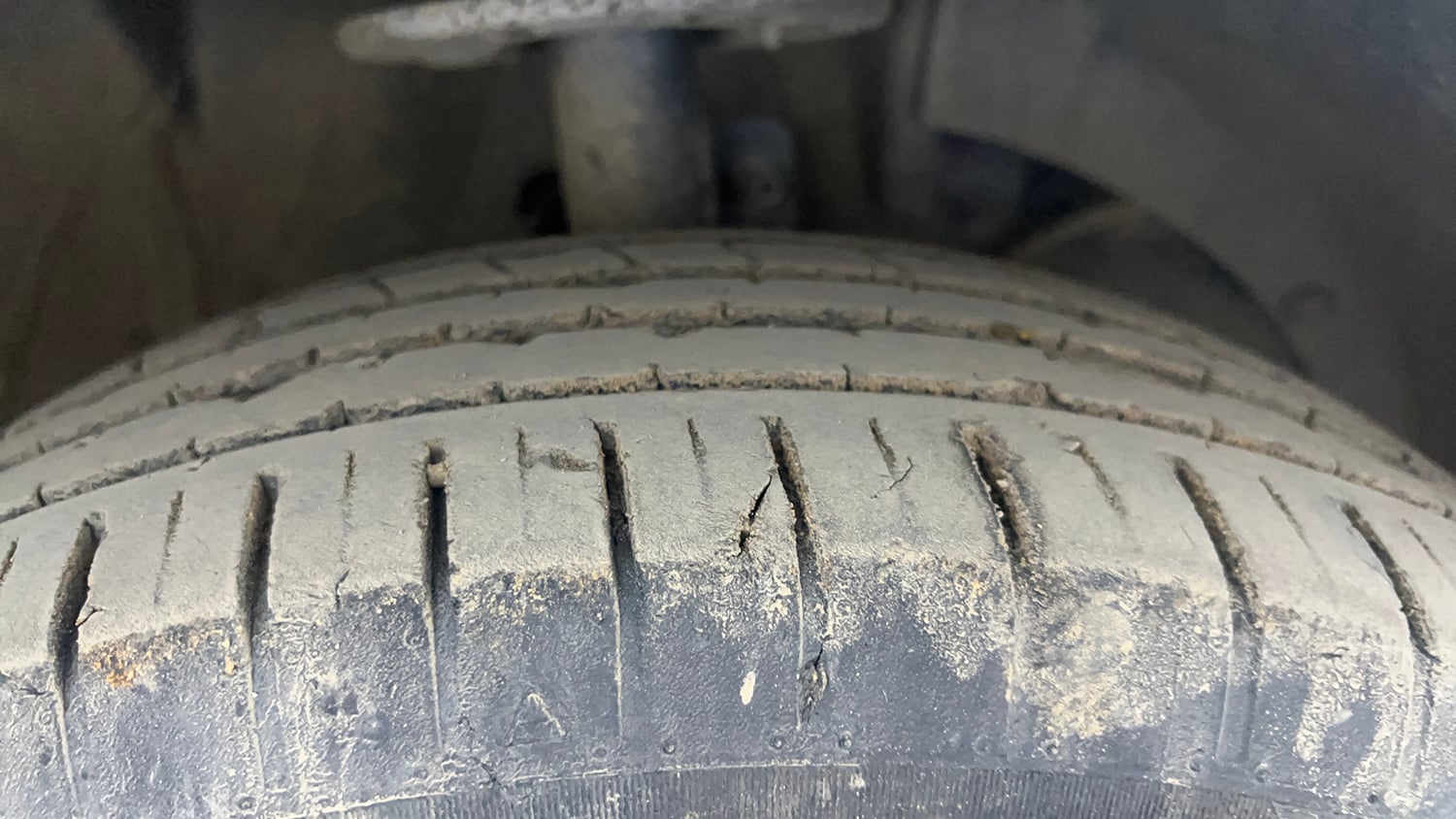 Used 2022 Maruti Suzuki Baleno Delta Petrol Manual tyres RIGHT FRONT TYRE TREAD VIEW
