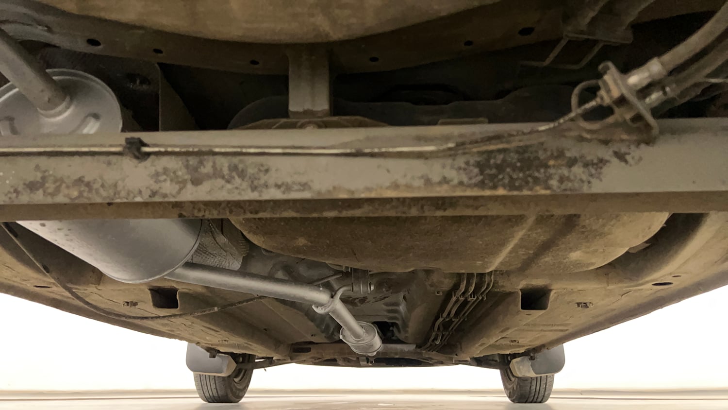Used 2019 Datsun Redi-GO S 1.0 Petrol Manual extra REAR UNDERBODY VIEW (TAKEN FROM REAR)