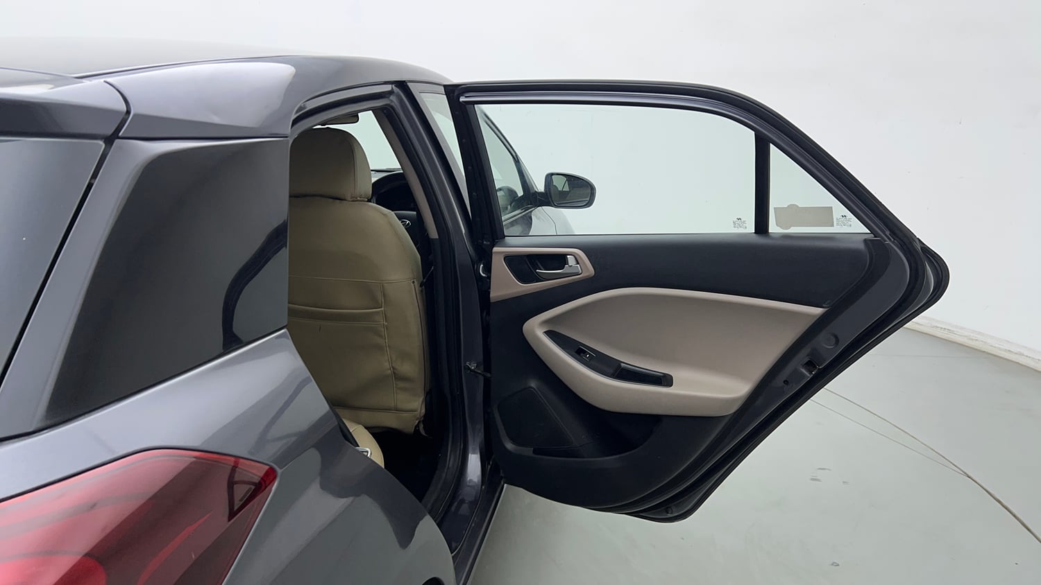 Used 2020 Hyundai Elite i20 Magna Plus 1.2 Petrol Manual interior RIGHT REAR DOOR OPEN VIEW