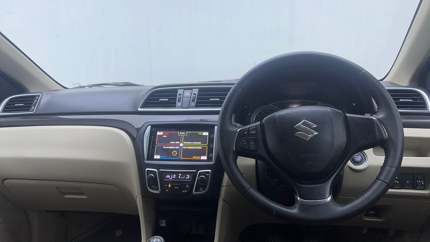 Used 2018 Maruti Suzuki Ciaz Alpha 1.4 MT Petrol Manual interior DASHBOARD VIEW